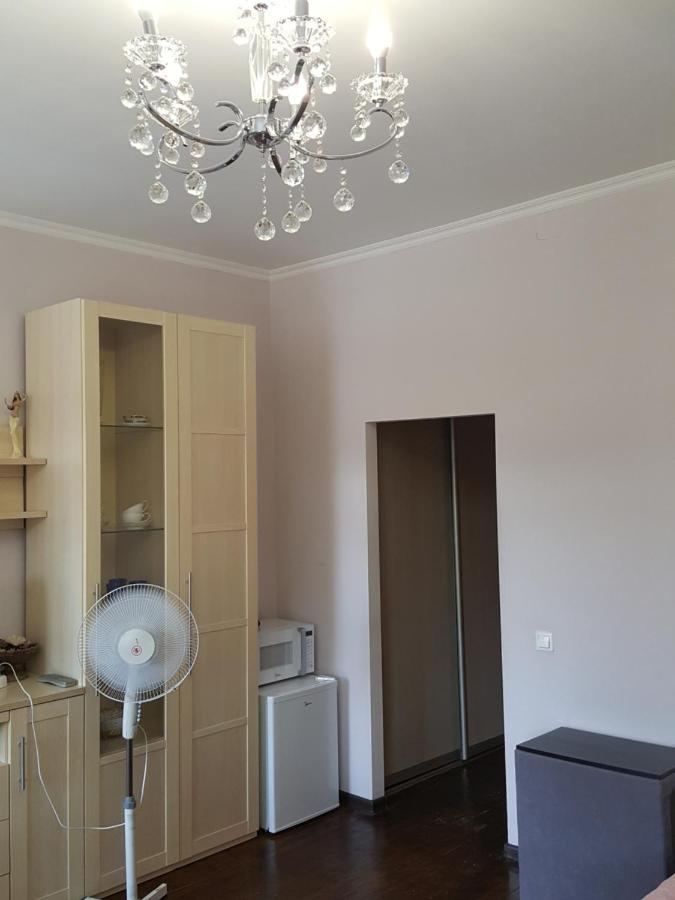 Абазинская 35 Sochumi Exterior foto